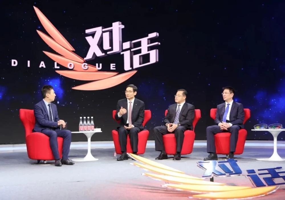 周育先受邀参加央视对话节目，谈企业家精神，讲伟德故事